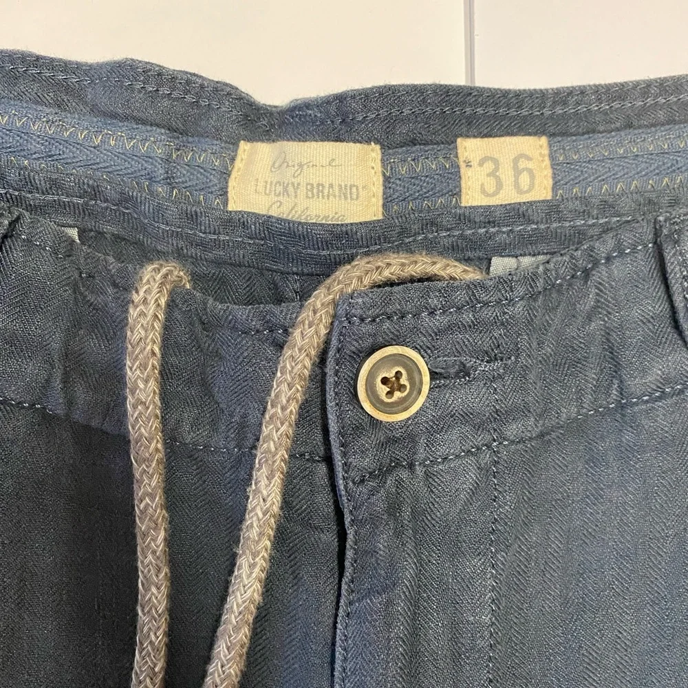 Lucky Brand men’s linen cargo Shorts dark blue navy size 36